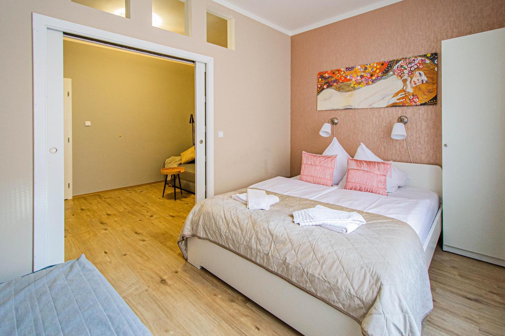 Old Town Rybna Apt By Ruterra Praga Exterior foto